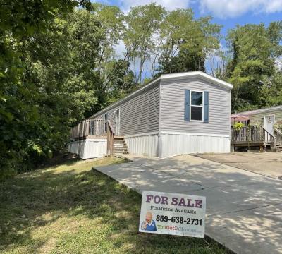 Photo 3 of 5 of home located at 1106 Lakeview Ave Alexandria, KY 41001