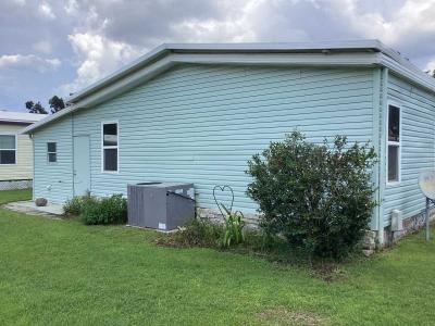 Photo 5 of 27 of home located at 3151 Blue Lagoon Dr. Zephyrhills, FL 33542