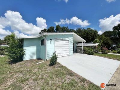 Photo 3 of 64 of home located at 9701 E Hwy 25 Lot 222 Belleview, FL 34420