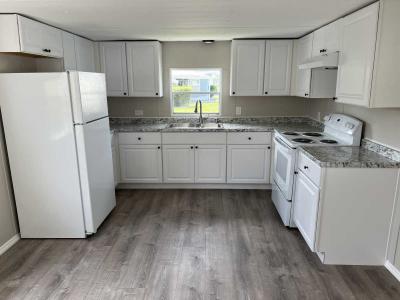 Photo 3 of 8 of home located at 101 Oakhill Ridge Rd Valrico, FL 33594