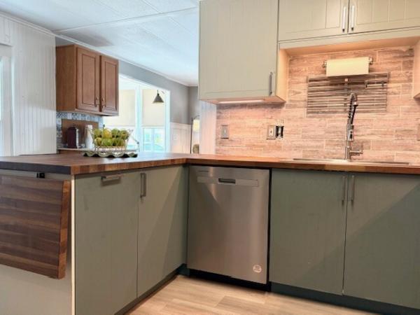 1981 Twin HS Mobile Home