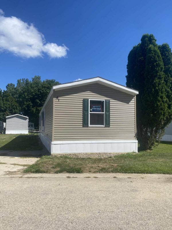Photo 1 of 2 of home located at 411 S Grover Ave Lot 61 Alma, MI 48801