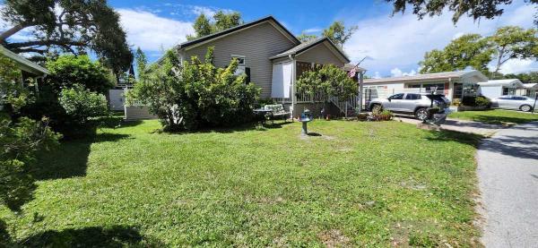 Photo 1 of 2 of home located at 3316 Bay Oak Drive Sarasota, FL 34234