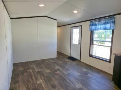 Photo 5 of 21 of home located at 31 Windbrook Dr Auburn, MA 01501
