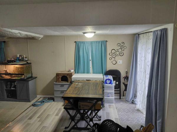 1983 Spring Arbor Manufactured Home