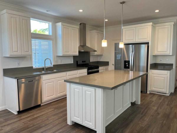 2025 Silvercrest Mobile Home