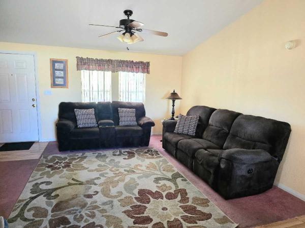 2000 Karsten Mobile Home