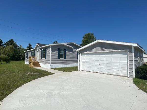 2025 Champion Home Builders, Inc. mobile Home