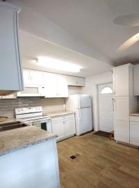1983 TWIN Mobile Home