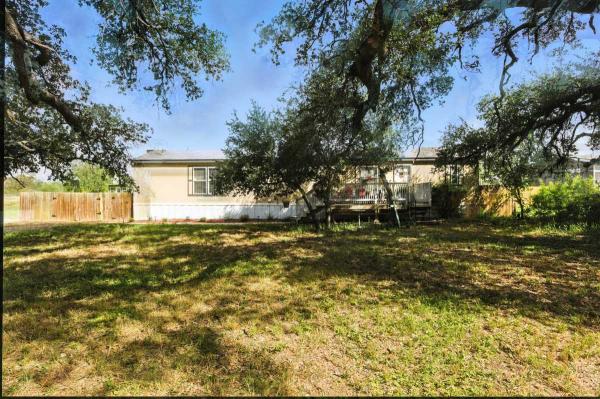 Photo 1 of 2 of home located at 124 Virdian View Pleasanton, TX 78064