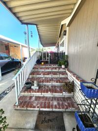 2000 Skyline Oak Manor Manufactured Home
