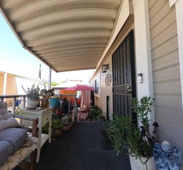 2000 Skyline Oak Manor Manufactured Home