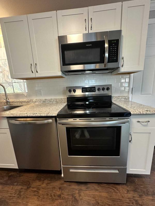 1992 Barrington Manufactured Home