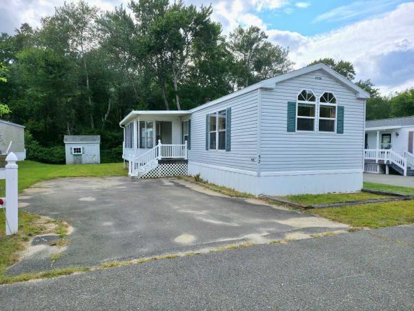 1997 Pine Grove Manufactured Home