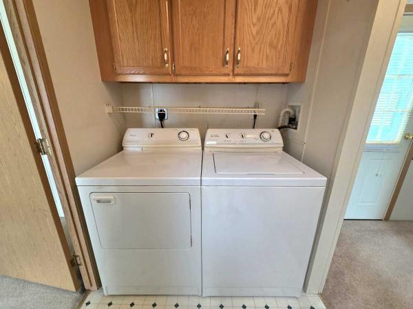 1997 Pine Grove Manufactured Home
