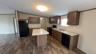 Photo 5 of 16 of home located at 7500 Paradise Rd Lot 189 San Antonio, TX 78244