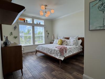 Photo 4 of 18 of home located at 2642 Pier Drive Ruskin, FL 33570