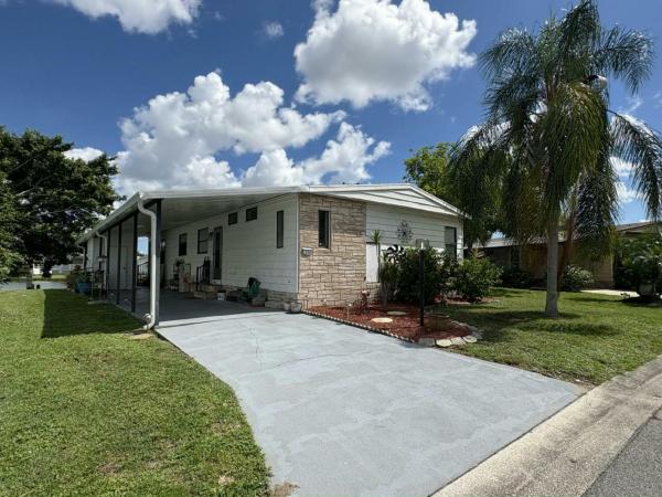 Photo 1 of 2 of home located at 2256 Lakes Of Melbourne Drive Melbourne, FL 32904