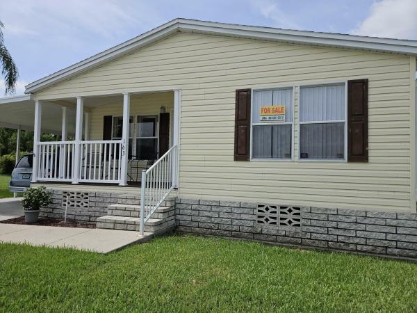 2005 Skyline 7228-CT Mobile Home