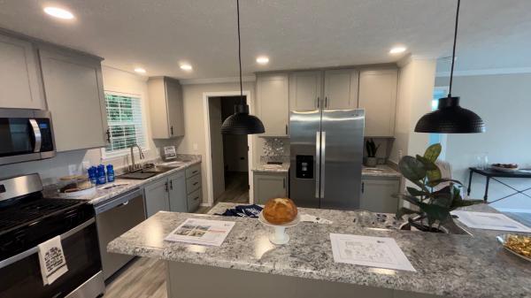 2025 Adventure 15 Mojave 2852-1  Home