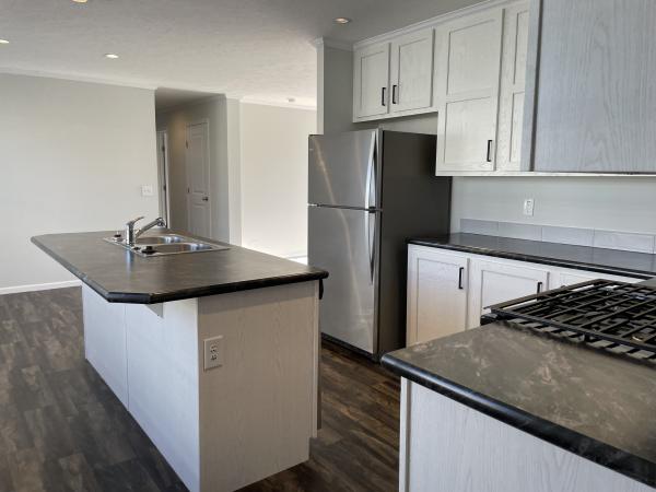 2022 Champion RA2860209 Mobile Home