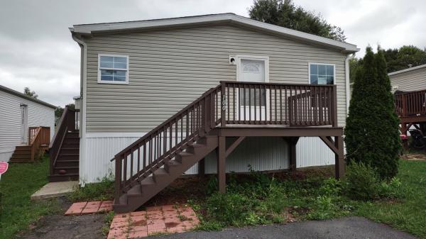 Photo 1 of 1 of home located at 100 Longview Drive Taylor, PA 18517