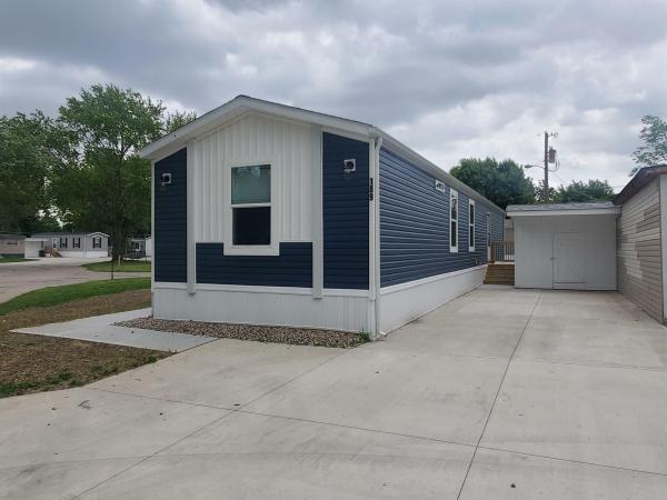 Photo 1 of 2 of home located at 189 Chariot Drive Anderson, IN 46013