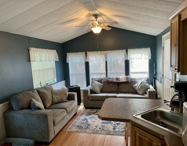 1995 Breckenridge Chariot Eagle Mobile Home