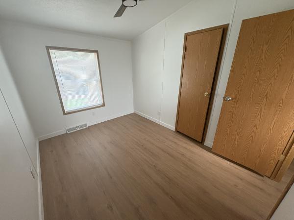 2000 Skyline 80520664M Mobile Home