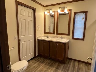 Photo 4 of 7 of home located at 28802 Glenwood Flat Rock, MI 48134