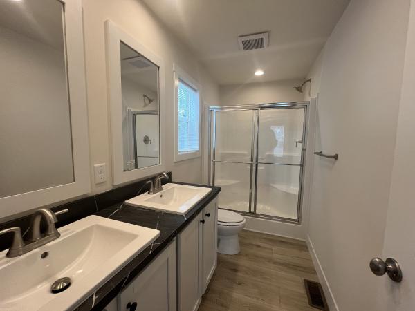 2025 Champion CHPR2456H32P Mobile Home