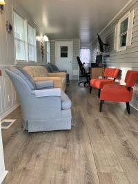 1990 Mobile Home