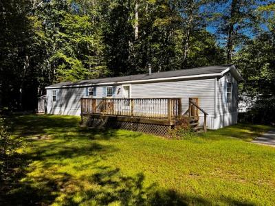 Photo 3 of 19 of home located at 18 Circle Drive Freeport, ME 04032