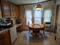 1999 Pine Grove Rosewood Mobile Home