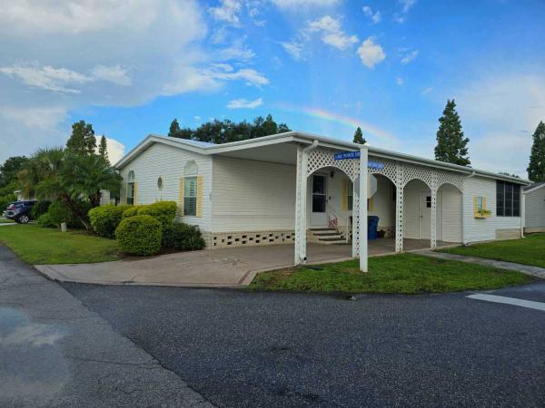 Photo 1 of 2 of home located at 86 Lake Pointe Drive Mulberry, FL 33860