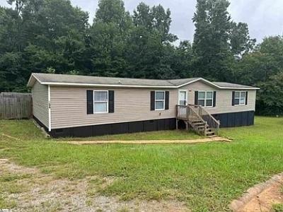 Mobile Home at 206 Eva Pl Easley, SC 29640