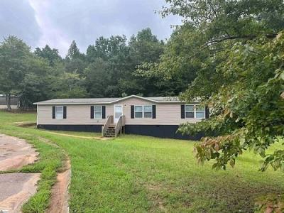 Photo 2 of 21 of home located at 206 Eva Pl Easley, SC 29640