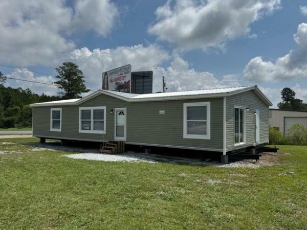 Photo 1 of 2 of home located at Mike Sells Homes 4241 Us Hwy 280, Harpersville, AL 35078
