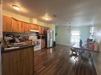 2002 SKYL 7203CT Mobile Home