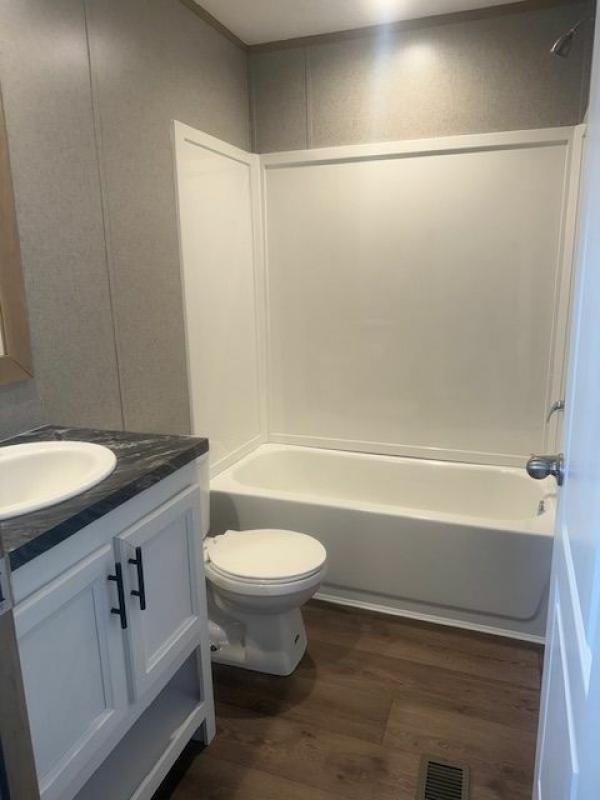 2022 Clayton Homes Inc Epic Journey Mobile Home