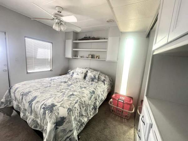 1984 Elite Manufactured Home