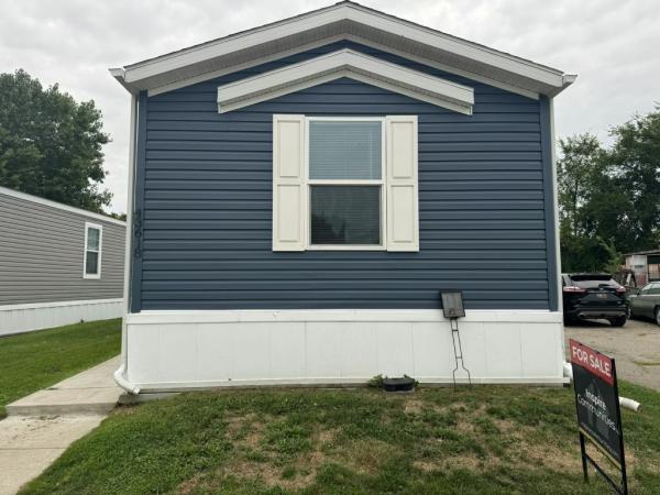 2022 Clayton 6616-711 The Pulse Manufactured Home