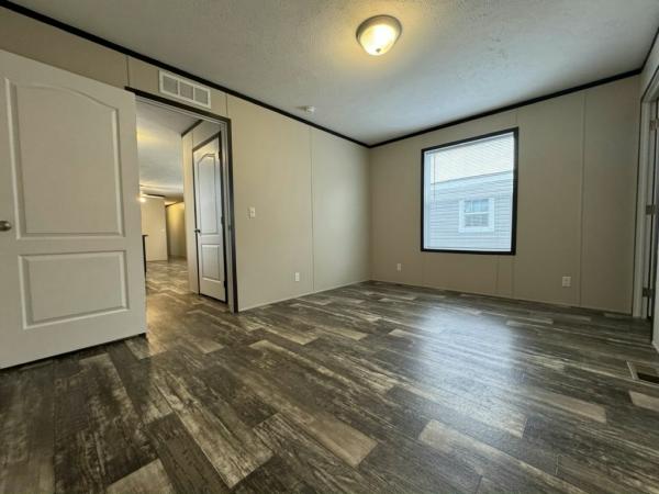 2022 Clayton 6616-711 The Pulse Manufactured Home