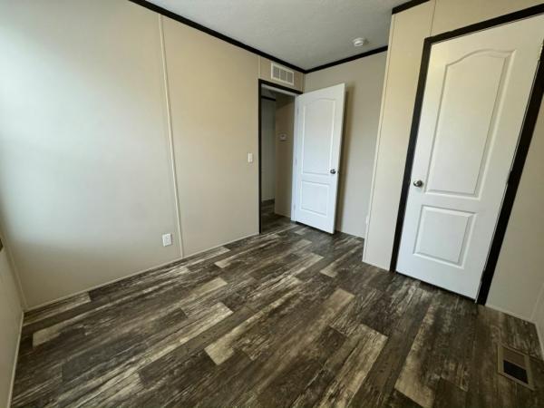 2022 Clayton 6616-711 The Pulse Manufactured Home