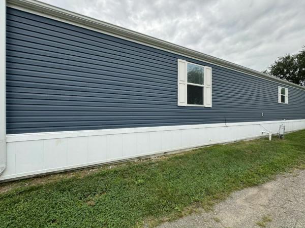 2022 Clayton 6616-711 The Pulse Manufactured Home