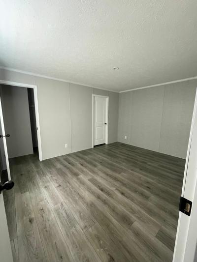 Mobile Home at 1971 Engineer Drive Lot Ed1971 Saginaw, MI 48604