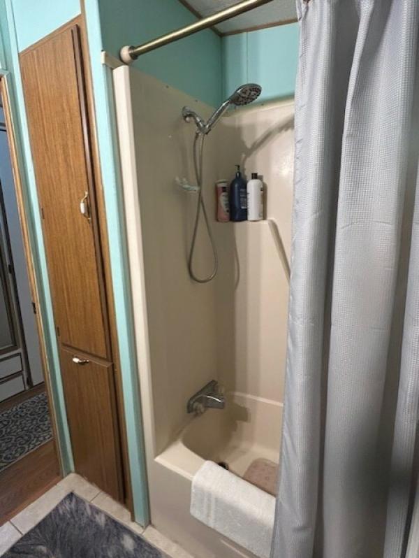 1985 Ledgerwood PT Mobile Home
