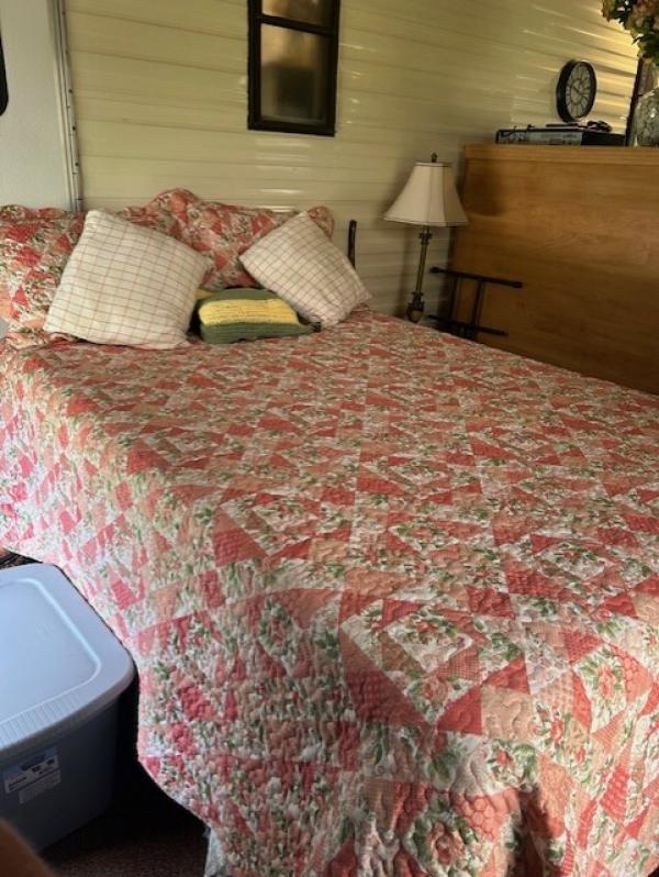 1985 Ledgerwood PT Mobile Home