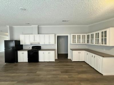 Photo 2 of 56 of home located at 87 Lakeside Garden Circle Lake Wales, FL 33859