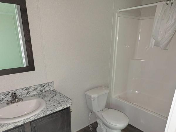 2025 Cavco Ind Velocity Mobile Home